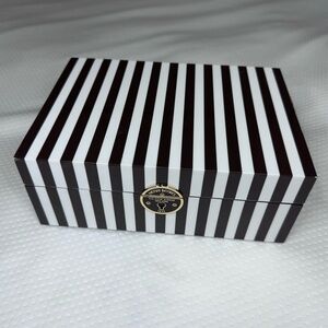 Henri Bendel Jewelry box